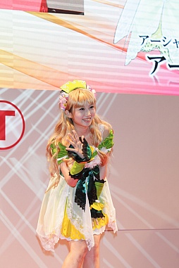 画像ギャラリー No.129のサムネイル画像 / ［TGS 2012］ゲームキャラになりきったコスプレイヤー達の競演。桑島法子さんと小野坂昌也さんも目を見張った「コーエーテクモコスプレコンテスト」