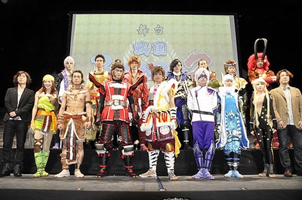 画像ギャラリー No.029のサムネイル画像 / 劇場に舞い降りたBASARA武将達の殺陣と筋肉と汗から目が離せない? 舞台「戦国BASARA2」公開ゲネプロをレポート