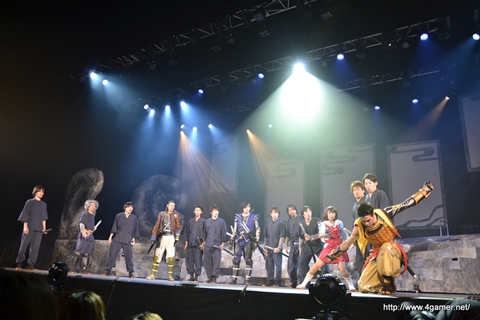 画像ギャラリー No.042のサムネイル画像 / 舞台「戦国BASARA3 -瀬戸内響嵐-」ゲネプロを写真たっぷりのレポートでお届け。陰謀渦巻く瀬戸内に，剣戟とザビー教の嵐が吹き荒れる!?