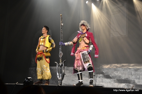 画像ギャラリー No.050のサムネイル画像 / 舞台「戦国BASARA3 -瀬戸内響嵐-」ゲネプロを写真たっぷりのレポートでお届け。陰謀渦巻く瀬戸内に，剣戟とザビー教の嵐が吹き荒れる!?