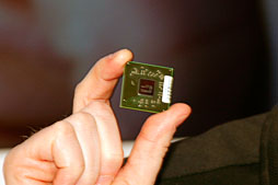 画像ギャラリー No.010のサムネイル画像 / AMD,2013年の製品ロードマップを刷新。クアッドコアx86 SoCやTrinity後継,Radeon HD 8000Mシリーズの概要を明らかに