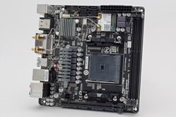 画像ギャラリー No.004のサムネイル画像 / 【PR】ガチのFPSプレイヤーがチェック。Kaveri「A10-7850K」搭載のゲームPCで,BF4のマルチは快適にプレイできるのか?