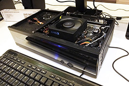 画像ギャラリー No.004のサムネイル画像 / ［CES 2016］従来比で圧倒的に静かな純正CPUクーラーをAMDが披露。A10 APUの新型も予告