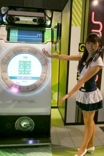 画像ギャラリー No.002のサムネイル画像 / 「maimai」や「アンダーナイト インヴァース」の新Ver.が登場。「SEGA PRIVATE SHOW 2013 -SPRING-」レポート