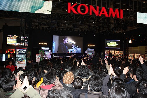 画像ギャラリー No.043のサムネイル画像 / ［AOU2012］2012年もBEMANIシリーズが熱い。各タイトルの開発陣によるプレゼンテーションとKAC優勝者を招いたイベントをレポート 