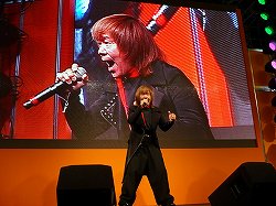 画像ギャラリー No.009のサムネイル画像 / ［AOU2012］「百獣大戦 グレートアニマルカイザー」の発表や「湾岸ミッドナイト マキシマムチューン 4」大会で盛り上がったバンダイナムコゲームスブースレポ