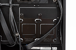 画像ギャラリー No.033のサムネイル画像 / 【PR】サイコム「G-Master Hydro X570A Extreme」は,CPUとRTX 30シリーズを液冷化して高性能と静音を両立した究極のゲームPCだ