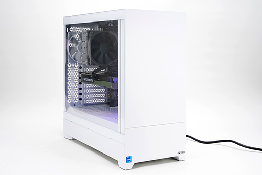 画像ギャラリー No.003のサムネイル画像 / 高品質なPCパーツを使いながら手頃な価格。サイコムの「FFXIV: 黄金のレガシー」推奨PC「G-Master Velox FX7」の見どころは【PR】