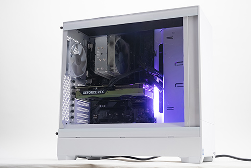 画像ギャラリー No.012のサムネイル画像 / 高品質なPCパーツを使いながら手頃な価格。サイコムの「FFXIV: 黄金のレガシー」推奨PC「G-Master Velox FX7」の見どころは【PR】