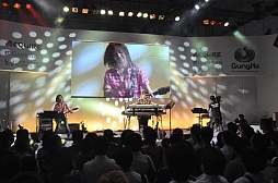 画像ギャラリー No.010のサムネイル画像 / [TGS 2013」まさかの全国ツアーが決定? 「パズドラZ」のボスバトル曲もいち早く披露された,伊藤賢治氏のスペシャルライブをレポート