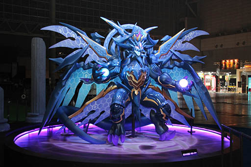 画像ギャラリー No.016のサムネイル画像 / 「ガンホーフェスティバル2015」が幕張メッセで開催中。会場内のアトラクションとブース,そして配布物をまとめて紹介