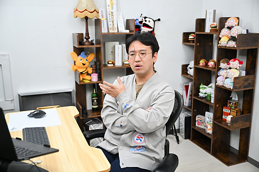 画像ギャラリー No.008のサムネイル画像 / ［インタビュー］熱狂からの転落を経て，マックスむらいは“揺るぎないもの”でもう一度ピークを目指す。YouTube20周年を機に聞く氏の半生と展望