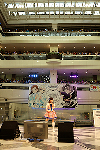 画像ギャラリー No.006のサムネイル画像 / 「アイドルマスター シンデレラガールズ」のCD発売記念イベントが，サンシャインシティの噴水広場で開催。第4回総選挙の実施も発表
