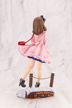 画像ギャラリー No.009のサムネイル画像 / 「デレマス」佐久間まゆのバレンタインの様子を描いた新作フィギュア登場。日常の1シーンを切り取って立体化する“off stage”シリーズ第5弾