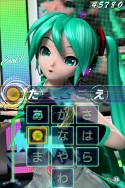 画像ギャラリー No.007のサムネイル画像 / iOS用アプリ「ミクフリック」の配信が本日スタート。表示される歌詞をフリック操作で入力して，初音ミクのライブの成功を目指せ