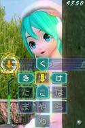 画像ギャラリー No.009のサムネイル画像 / iOS用アプリ「ミクフリック」の配信が本日スタート。表示される歌詞をフリック操作で入力して，初音ミクのライブの成功を目指せ