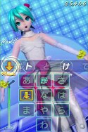 画像ギャラリー No.018のサムネイル画像 / iOS用アプリ「ミクフリック」の配信が本日スタート。表示される歌詞をフリック操作で入力して，初音ミクのライブの成功を目指せ