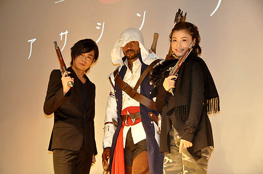 画像ギャラリー No.008のサムネイル画像 / 「UBIDAY2012」の「アサシンクリードIII」ステージをレポート。コナー役の浪川大輔さん，アヴリーン役の甲斐田裕子さんが収録でのエピソードを語り，最後はコナーの衣装をまとったダンテ・カーヴァーさんが登場