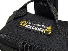 画像ギャラリー No.006のサムネイル画像 / 「メタルギア」シリーズ25周年企画商品「METAL GEAR 25th TACTICAL BAG」が6月28日に発売。コナミスタイル限定で予約受付を本日開始