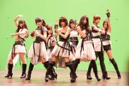 画像ギャラリー No.002のサムネイル画像 / 「AKB48ステージファイター」，登録者数200万人突破。記念イベントを開催