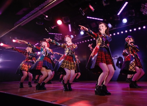 画像ギャラリー No.001のサムネイル画像 / 超豪華メンバーがAKB48劇場に集結した「AKB48 ステージファイター特別劇場公演」の模様をたっぷりレポート