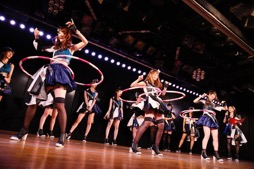 画像ギャラリー No.011のサムネイル画像 / 超豪華メンバーがAKB48劇場に集結した「AKB48 ステージファイター特別劇場公演」の模様をたっぷりレポート