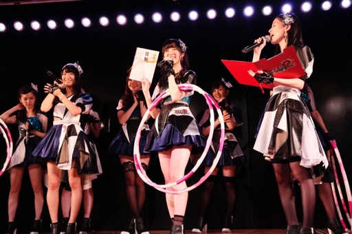 画像ギャラリー No.012のサムネイル画像 / 超豪華メンバーがAKB48劇場に集結した「AKB48 ステージファイター特別劇場公演」の模様をたっぷりレポート