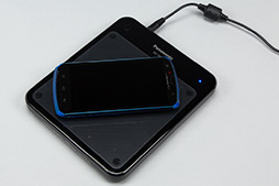 画像ギャラリー No.036のサムネイル画像 / 【PR】NTTドコモの2012年夏モデルスマートフォンから「GALAXY」「Xperia」「ARROWS」「Optimus」の4ブランド5モデルを紹介!