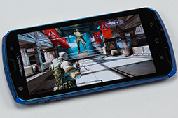 画像ギャラリー No.050のサムネイル画像 / 【PR】NTTドコモの2012年夏モデルスマートフォンから「GALAXY」「Xperia」「ARROWS」「Optimus」の4ブランド5モデルを紹介!