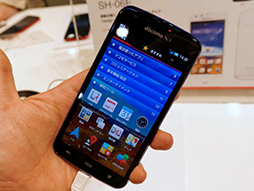 画像ギャラリー No.025のサムネイル画像 / 話題のNTTドコモの2013年夏スマホ＆タブレット 計4機種をじっくりテスト。ベンチも計測してみた