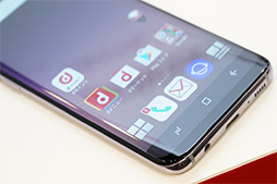 画像ギャラリー No.004のサムネイル画像 / NTTドコモ2017夏モデル「Galaxy S8+」テストレポート。特異な縦長スマホはゲーマーにも適したハイエンド端末だ