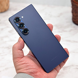 画像ギャラリー No.002のサムネイル画像 / Galaxy Z Fold6&Flip6はNTTドコモとKDDIからも発売に。実機を体験できるショールームも渋谷に登場
