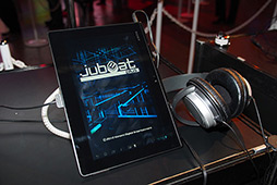 画像ギャラリー No.004のサムネイル画像 / ［TGS 2012］「jubeat」シリーズがKONAMIブースに勢揃い。最新作「jubeat saucer」とXperia版「jubeat plus」について，ディレクター陣に聞いてみた