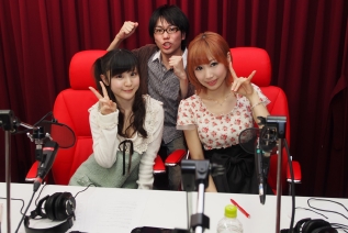 画像ギャラリー No.007のサムネイル画像 / 「ハローキティといっしょ！ ブロッククラッシュV」，店舗特典が公開。超キティラーたちのイラストが描かれた図書カードやブロマイドが手に入る