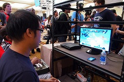 画像ギャラリー No.067のサムネイル画像 / ［EVO2012］コアゲーマーにアピールする展示が多数。会場を彩るメーカーブースレポート