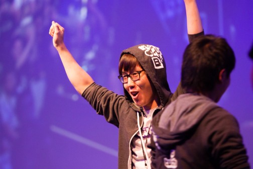 画像ギャラリー No.096のサムネイル画像 / ［EVO2014］最初のクライマックスは「鉄拳タッグ2」から。「ウルIV」「インジャスティス」「スマブラDX」の予選が行われる「Evolution 2014」初日まとめ