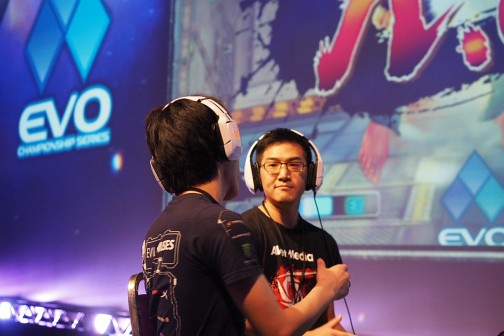 画像ギャラリー No.104のサムネイル画像 / ［EVO2014］最初のクライマックスは「鉄拳タッグ2」から。「ウルIV」「インジャスティス」「スマブラDX」の予選が行われる「Evolution 2014」初日まとめ