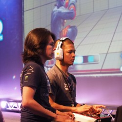 画像ギャラリー No.107のサムネイル画像 / ［EVO2014］最初のクライマックスは「鉄拳タッグ2」から。「ウルIV」「インジャスティス」「スマブラDX」の予選が行われる「Evolution 2014」初日まとめ