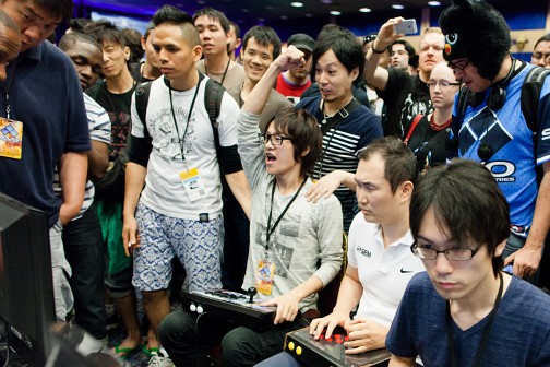 画像ギャラリー No.116のサムネイル画像 / ［EVO2014］最初のクライマックスは「鉄拳タッグ2」から。「ウルIV」「インジャスティス」「スマブラDX」の予選が行われる「Evolution 2014」初日まとめ
