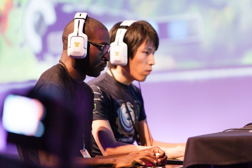 画像ギャラリー No.128のサムネイル画像 / ［EVO2014］最初のクライマックスは「鉄拳タッグ2」から。「ウルIV」「インジャスティス」「スマブラDX」の予選が行われる「Evolution 2014」初日まとめ