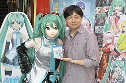 画像ギャラリー No.015のサムネイル画像 / 「初音ミク -Project DIVA- f」の発売記念抽選会をレポート。林 誠司プロデューサーのミニインタビューも掲載