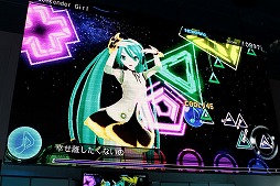 画像ギャラリー No.007のサムネイル画像 / ［TGS 2012］「初音ミク -Project DIVA-f」が「みんなといっしょ」とコラボ。「ヴァイスシュバルツ」への参戦も発表されたステージ「オビでぃばっ！」