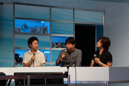 画像ギャラリー No.025のサムネイル画像 / ［TGS 2012］「初音ミク -Project DIVA-f」が「みんなといっしょ」とコラボ。「ヴァイスシュバルツ」への参戦も発表されたステージ「オビでぃばっ！」