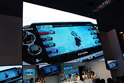 画像ギャラリー No.009のサムネイル画像 / ［TGS 2012］ミクさんのマニアックなコーディネートがお披露目に。第3回「オビでぃばっ！ ドキッ！女だらけの『Project DIVA f』」レポート 