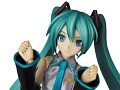 「REAL ACTION HEROES 初音ミク -Project DIVA- F」，2014年1月23日に発売決定。「ニコニコ超会議2」での原型展示にも注目