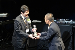 画像ギャラリー No.005のサムネイル画像 / KONAMIのアーケードタイトルチャンピオンが六本木に集結。「KONAMI Arcade Championship 2012 グランドフィナーレ〜授賞祝賀会〜」レポート