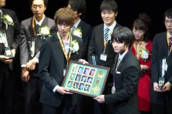 画像ギャラリー No.008のサムネイル画像 / KONAMIのアーケードタイトルチャンピオンが六本木に集結。「KONAMI Arcade Championship 2012 グランドフィナーレ〜授賞祝賀会〜」レポート