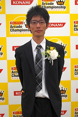画像ギャラリー No.043のサムネイル画像 / KONAMIのアーケードタイトルチャンピオンが六本木に集結。「KONAMI Arcade Championship 2012 グランドフィナーレ〜授賞祝賀会〜」レポート
