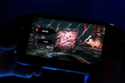 画像ギャラリー No.005のサムネイル画像 / ［E3 2012］PSVita「SOUL SACRIFICE」がE3会場に出展。ときには自分の命すら犠牲にして魔法を放つ，硬派なダークファンタジーを体験してきた