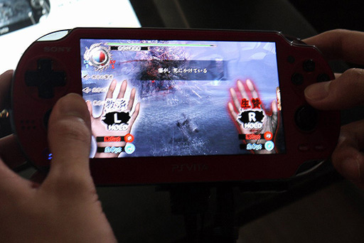 画像ギャラリー No.003のサムネイル画像 / ［TGS 2012］救済か生贄か？ もちろん生贄だ！ 世界初公開となる「SOUL SACRIFICE」のマルチプレイデモで仲間を全員犠牲にしてきた